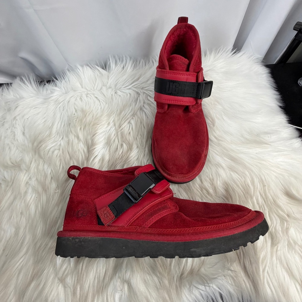 UGG Neumel Buckle Samba Red Suede Chukka Boots 1118570 Mens 12